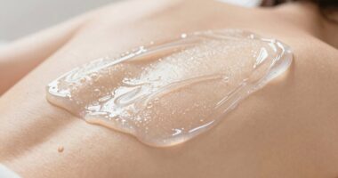 enhances microcurrent with gel