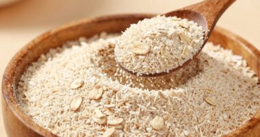 soothing skin with oatmeal