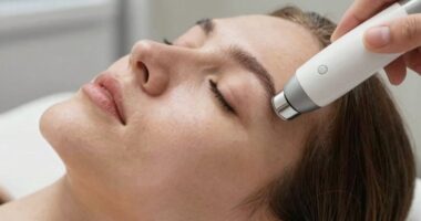 gentle pressure enhances microcurrent
