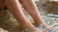 hot water causes itching