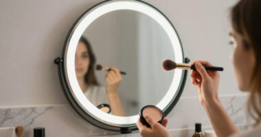 9 Best Lighted Makeup Mirror for Makeup Application in 2026